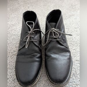 Kenneth Cole men's black chukka boot size 11